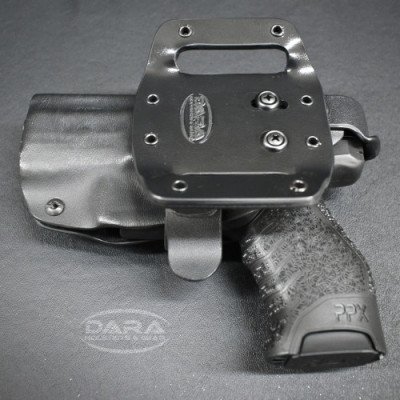 The Dara D3 has a double belt loop, and an adjustable cant.