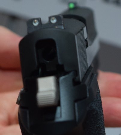 The TRUGLO fiber optic front sight stands in stark contrast to the SIGLITE rear night sights.